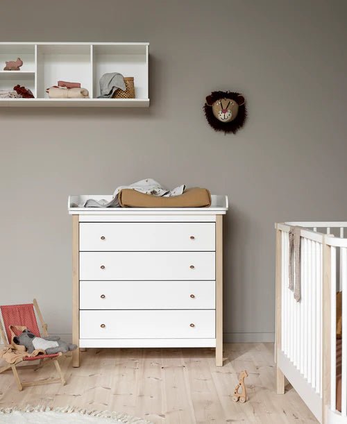 Wood nursery dresser 4 drawers, white/oak - Le Petit Marché Home Furniture